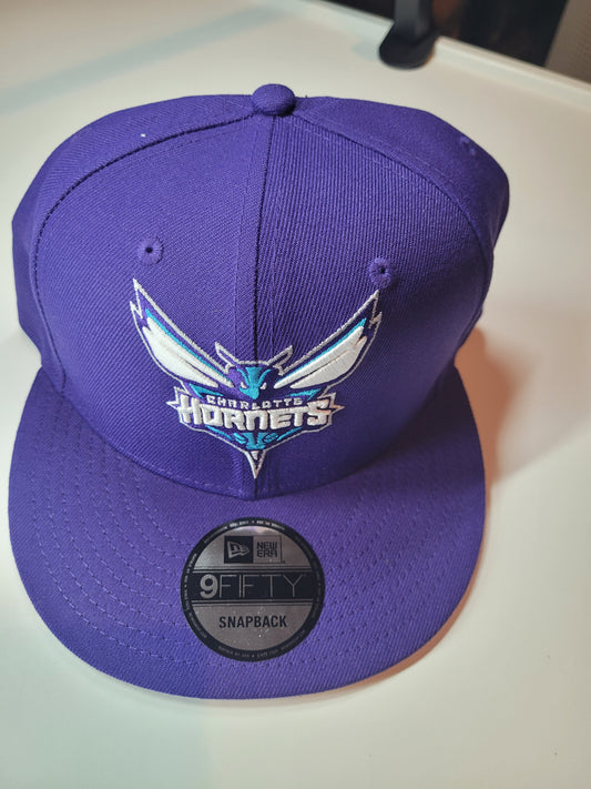 Charlotte Hornets New Era 9Fifty Snapback Cap – NBA – Purple & Teal – NWT