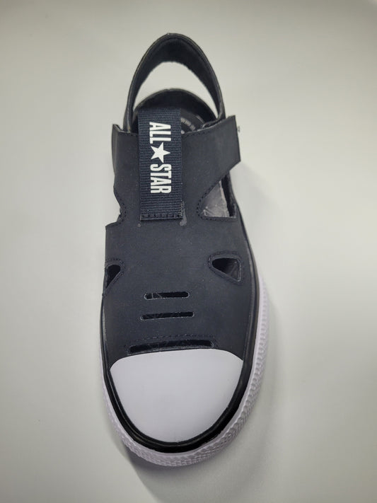 Converse Chuck Taylor Sandals – Kids Size 2.5Y – Black & White – New